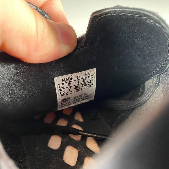 CG3212 Y-3 x Adidas Yohji Run Lowtop sneakers Black / White mens US 7.5 - Picture 5 of 8